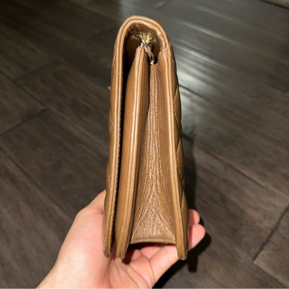 CC Tan Quilted Crossbody Bag - Picture 5 of 15